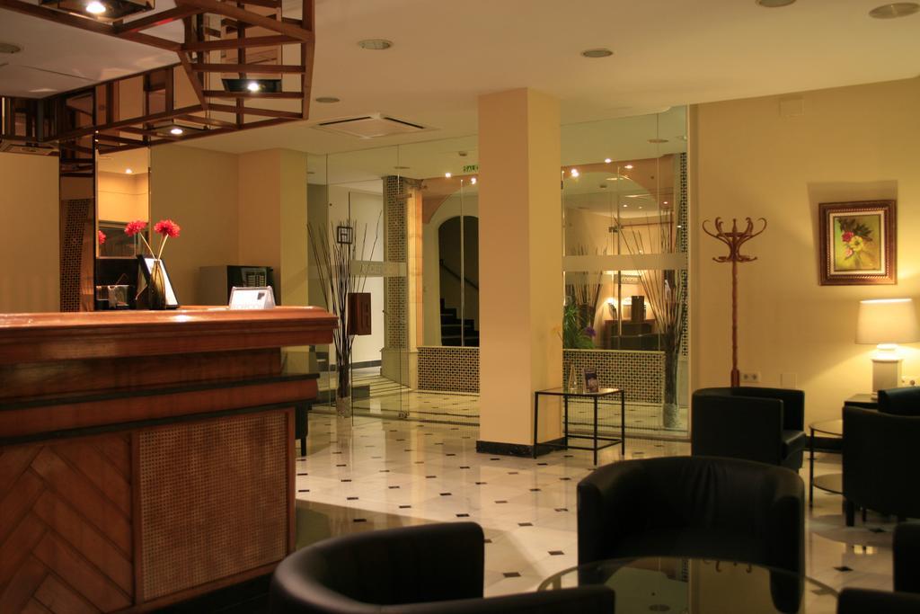 Hotel El Paraiso カレタ・デ・ベレス エクステリア 写真